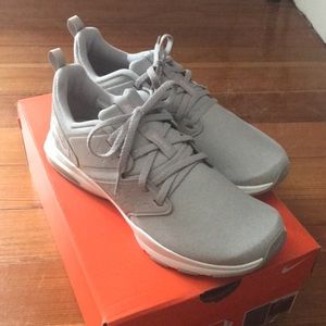 NIKE Air Bella Trainers. Size 8.